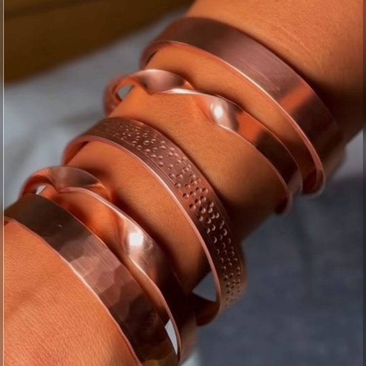 Como escolher pulseiras de cobre puro artesanal para unir estilo e bem-estar na rotina