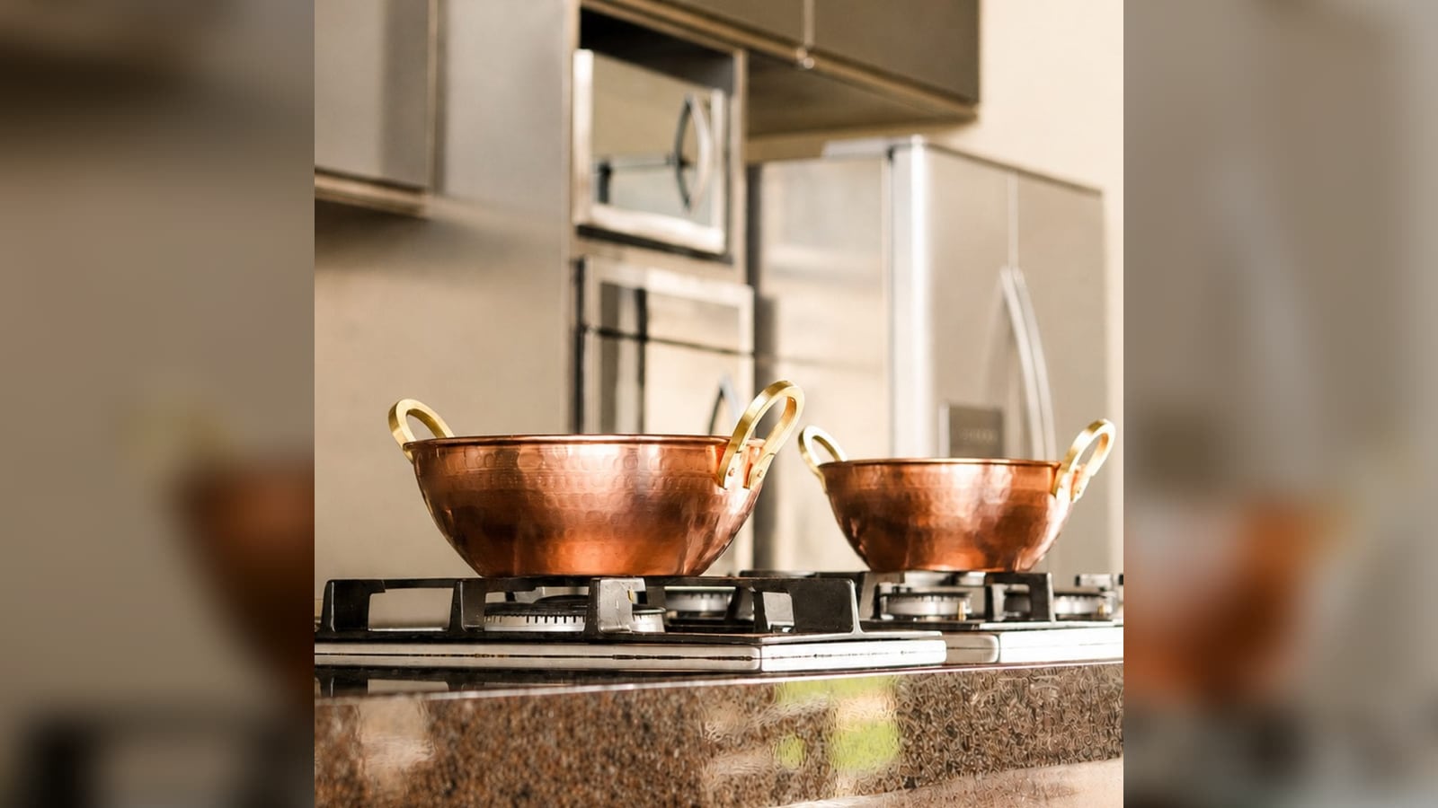 Utensílios de cobre que decoram a cozinha e transformam o preparo de receitas no dia a dia